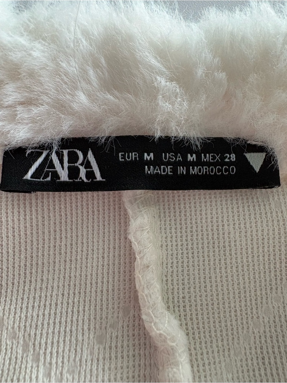 Zara Quilted Faux Fur Cropped Pullover Sweater Ivory Soft Plush Size M - Picture 2 of 6